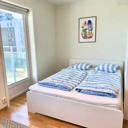 Apartment Perfect For Work Or Vacation - Kitchen, Full Bathroom, Balcony